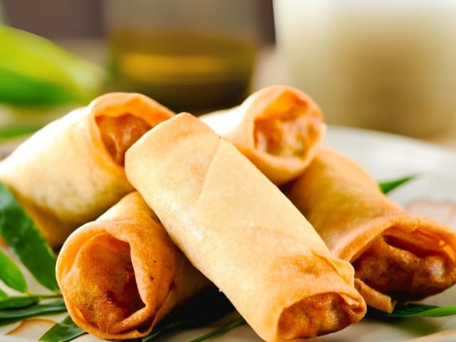 Egg Roll (L).
