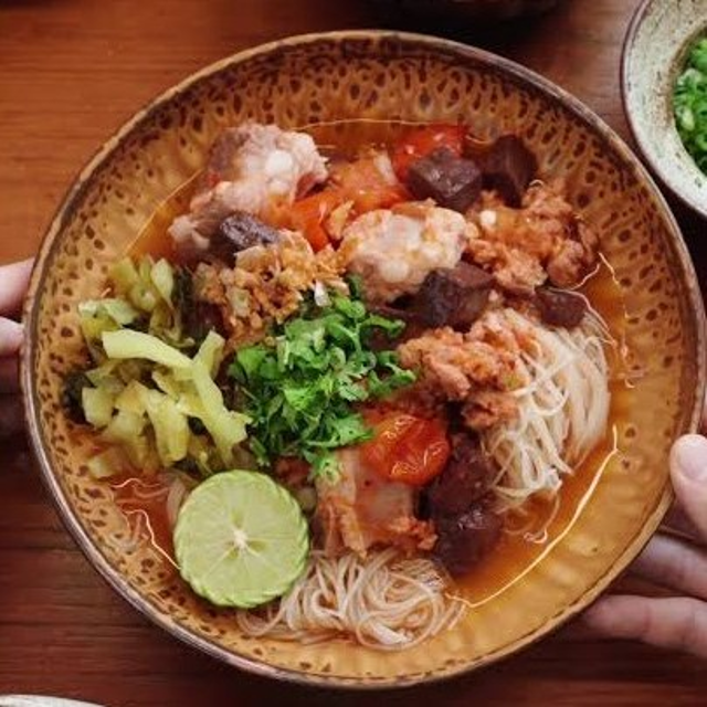 Kanom Jean Red Noodle Soup.